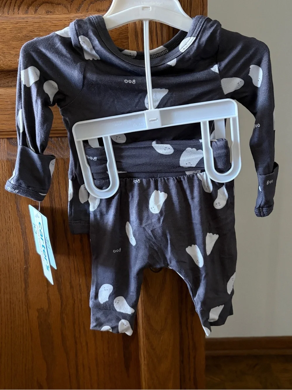 NWT Carter’s Ghost Print Pajama Set - Black & White size newborn